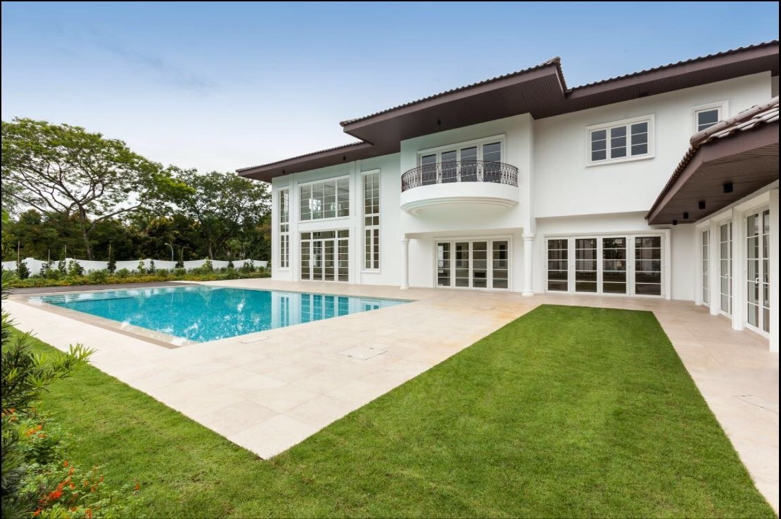 Tanglin Hill Private Estate Pool and Garden in Daytime